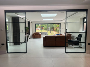 Urban Grid – Double Sliding Glass Doors with Two Side Panels – PMF - CreoGlass®