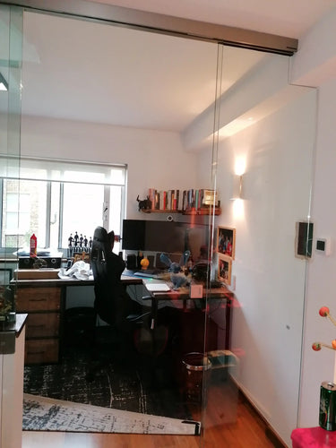 Infinity Clear - Single Sliding Glass Door - Frameless - CreoGlass®