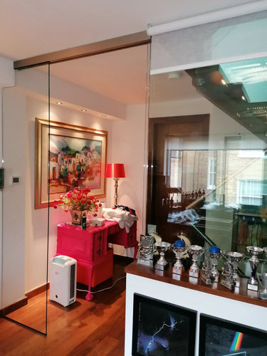 Infinity Clear - Single Sliding Glass Door - Frameless - CreoGlass®