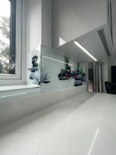 Zen Stones & Lotus – Printed Glass Splashback – Bespoke - CreoGlass®