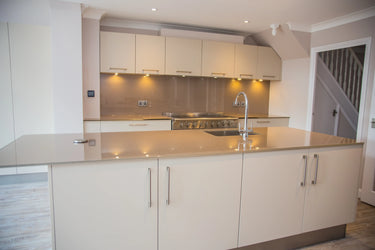 Antelope 10mm Glossy Glass Worktop - CreoGlass®