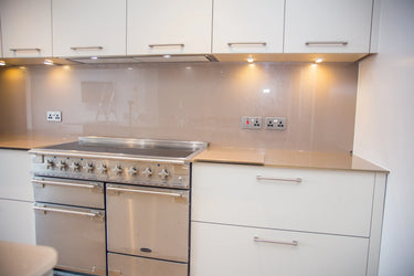 Antelope 10mm Glossy Glass Worktop - CreoGlass®