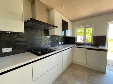 Black Slate - Kiln Splashback - Bespoke - CreoGlass®