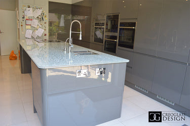 Ice Cracked 10mm Glass Worktop - CreoGlass®