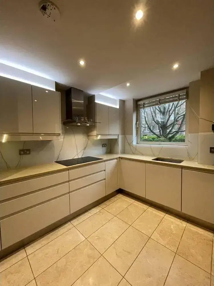 Golden - White Calacatta Splashback - Bespoke - CreoGlass®