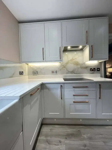 Golden - White Opera Splashback - Bespoke - CreoGlass®
