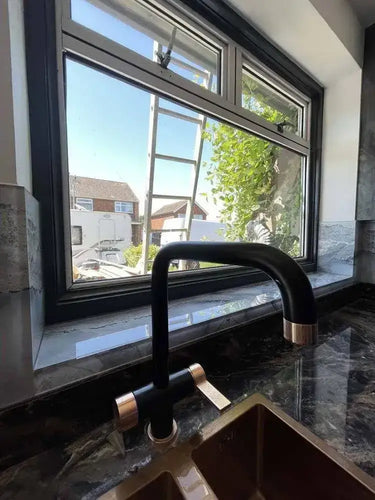 Silver - Grey- Famida - Splashback - Bespoke - CreoGlass®