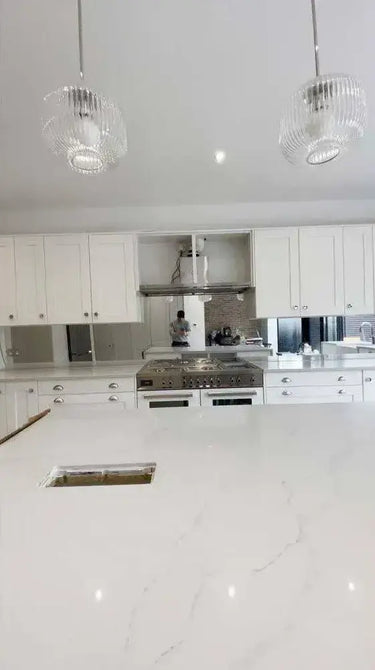 Silver Toughened Mirror Splashback - Bespoke - CreoGlass®