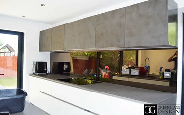 Why Toughened Mirror Splashbacks Are Back in Vogue - CreoGlass®