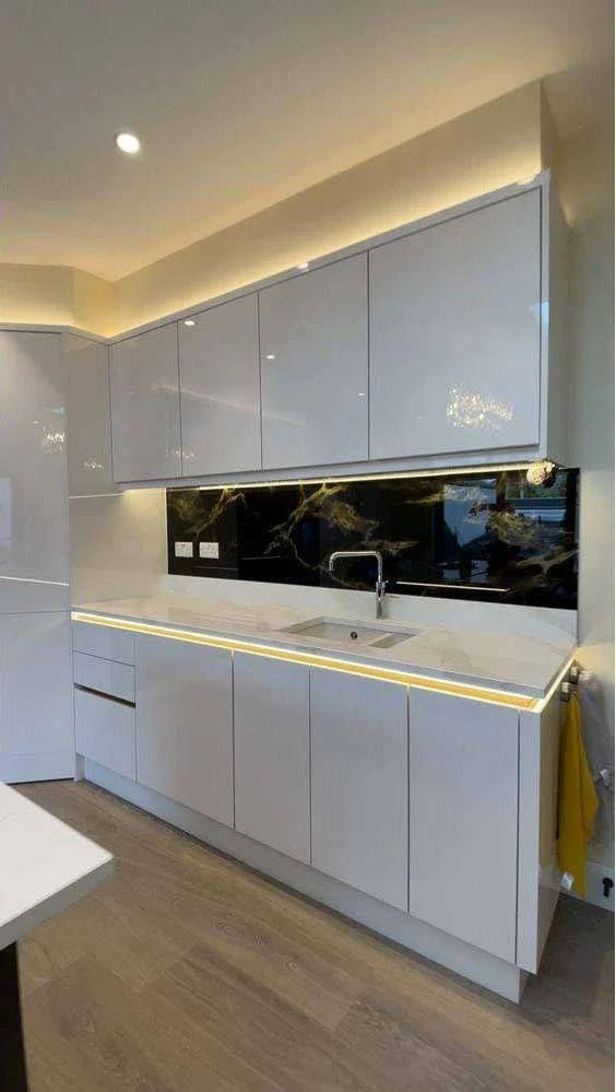 British-Inspired Glass Range