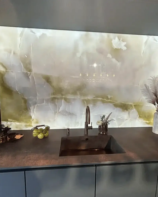 "White Onyx" - LED Backlit Glass Splashback - Bespoke - CreoGlass®