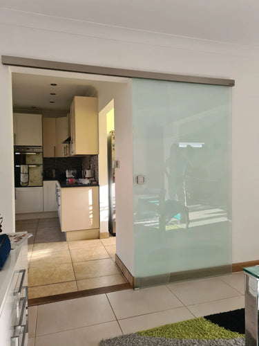 Eclipse Curve - Single Sliding Glass Door - Frameless - CreoGlass®