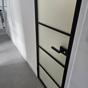 Frost Aura – Single Hinged Door with Latch and Frame – PMF