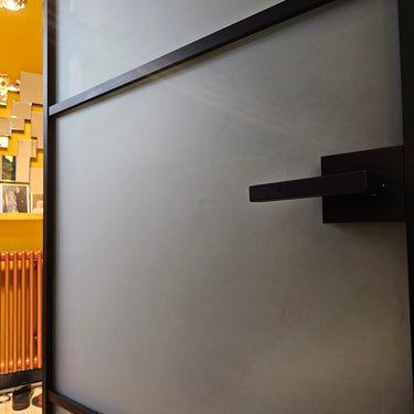 Frost Aura – Single Hinged Door with Latch and Frame – PMF