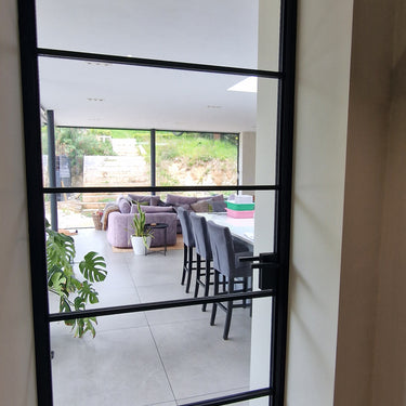 Aura Grid – Single Hinged Door with Latch and Frame – PMF