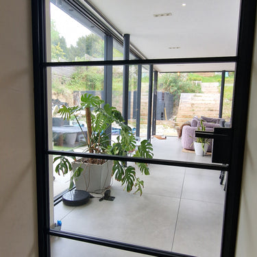 Aura Grid – Single Hinged Door with Latch and Frame – PMF