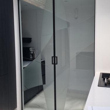 Reflex Grid – Double Hinged Glass Door with Handle and Frame – PMF