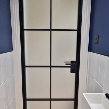 Frost Essence – Single Hinged Door with Latch and Frame – PMF