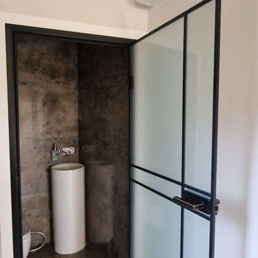 Frost Luxe – Single Hinged Door with Latch and Frame – PMF