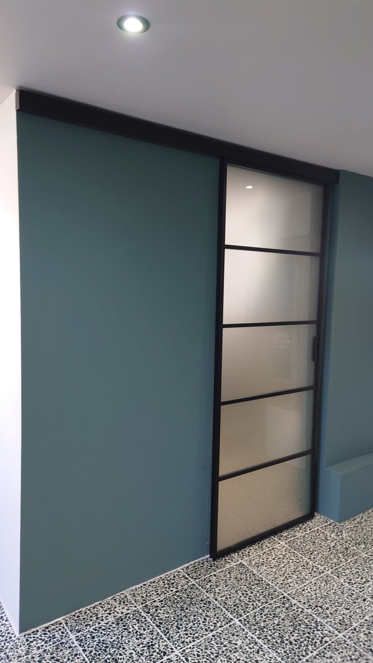 Frost Edge – Single Sliding Glass Door – PMF - CreoGlass®
