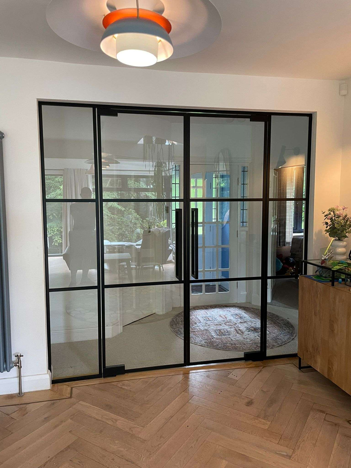 Vista Frame – Double Hinged Glass Door with 2 side panels, Latch and Frame – internal steel and glass door, photo 2