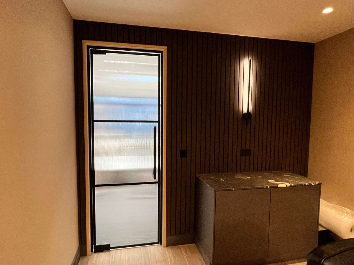 Axis Grid – Single Hinged Door with Knob and Frame – internal steel and glass door, photo 2