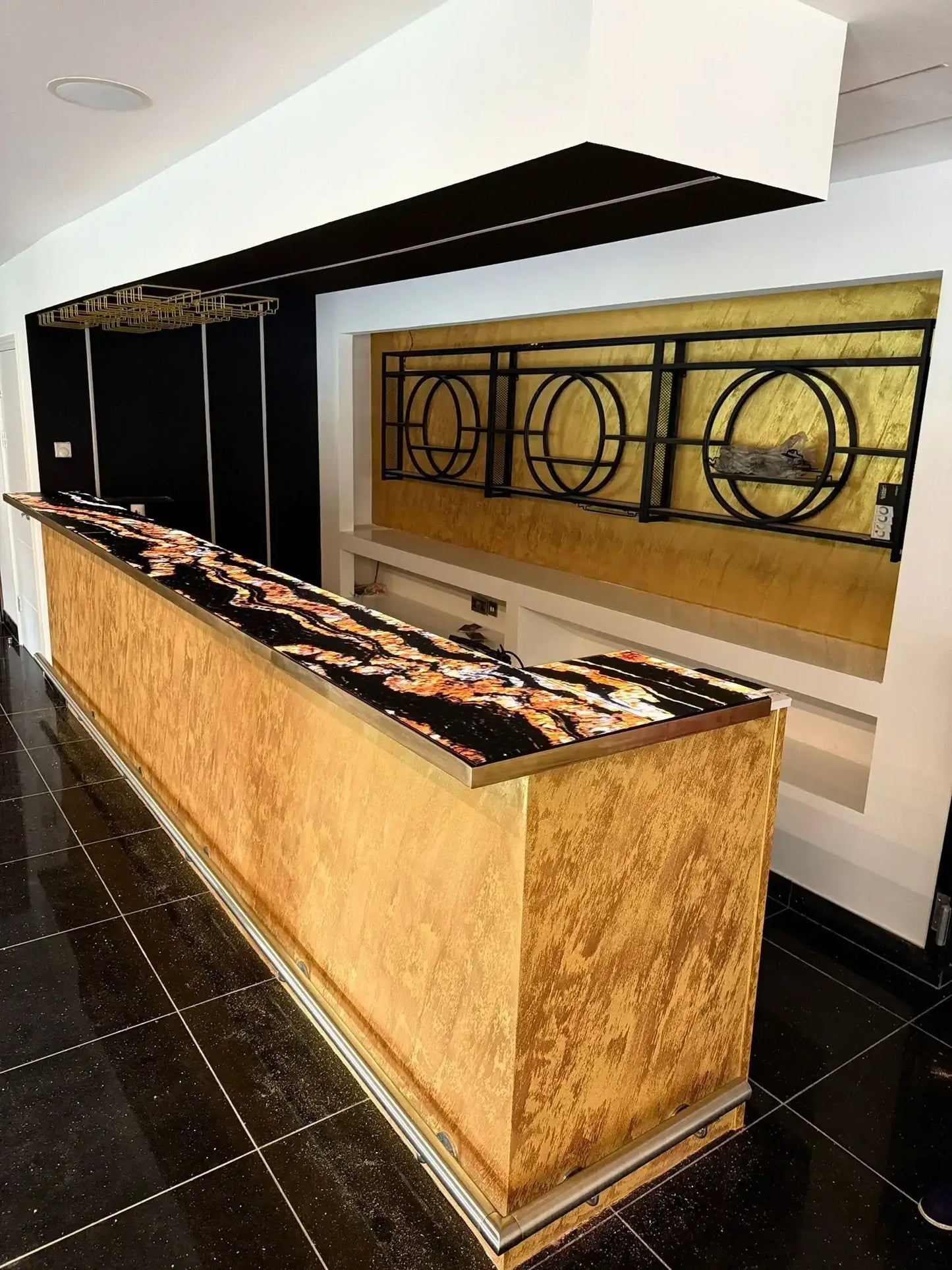 Volcanic Onyx Glass Bar top