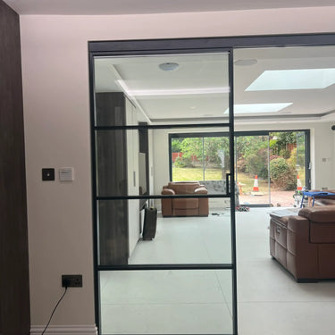 Urban Grid – Double Sliding Glass Doors with Two Side Panels – PMF - CreoGlass®