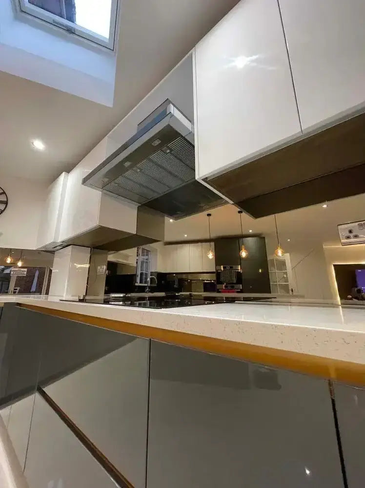 Bronze Toughened Mirror Splashback - Bespoke - CreoGlass®