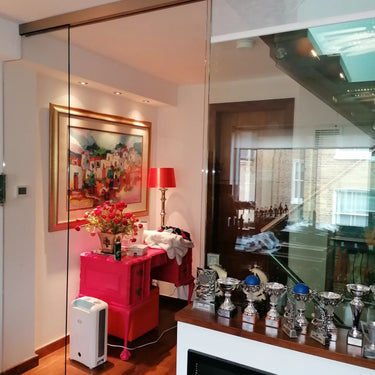 Infinity Clear - Single Sliding Glass Door - Frameless - CreoGlass®