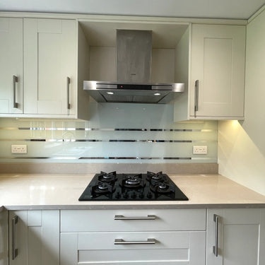 White - Mirror Striped Splashback - Bespoke - CreoGlass®