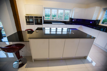 Obsidian Thread 10mm Fibres Worktop - CreoGlass®