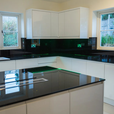 Obsidian Thread 10mm Fibres Worktop - CreoGlass®