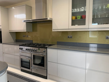 Brass Gold - Metallic Splashback - Bespoke - CreoGlass®
