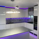 Silver Petal Stencil Glass Splashback – Bespoke - CreoGlass®