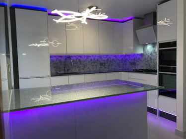 Silver Petal Stencil Glass Splashback – Bespoke - CreoGlass®