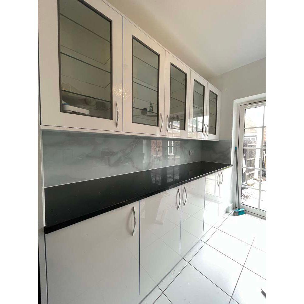 Silver - White Opera Splashback - Bespoke - CreoGlass®