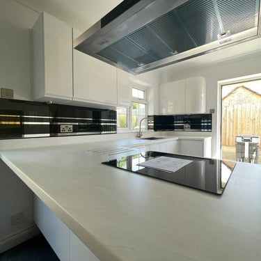 Black - Mirror Striped Splashback - Bespoke - CreoGlass®