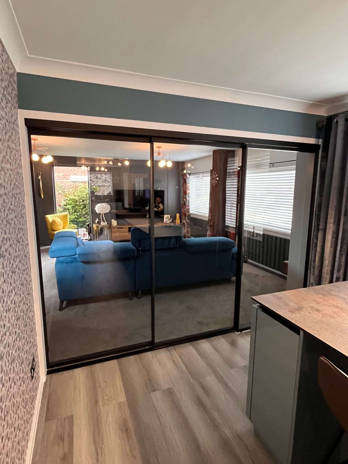 Atrium Grid – Double Sliding Glass Doors with Two Side Panels – internal steel and glass door, photo 3
