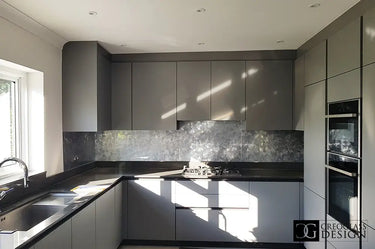 Silver Veil - Italian Splashback - Bespoke - CreoGlass®