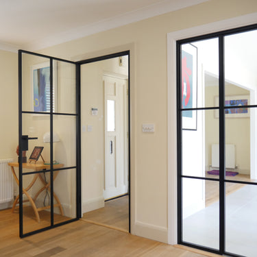 Prism Edge – Single Hinged Door with Latch and Frame – PMF