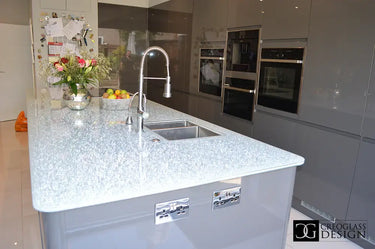 Ice Cracked 10mm Glass Worktop - CreoGlass®