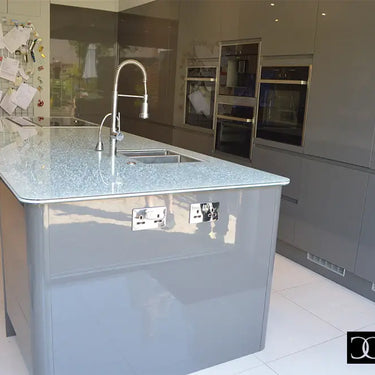 Ice Cracked 10mm Glass Worktop - CreoGlass®