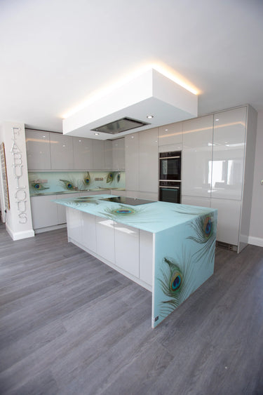 Peacock Printed 10mm Glass Worktop - CreoGlass®