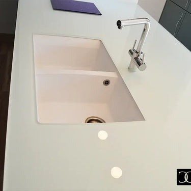 Pure White 10mm Glossy Glass Worktop - CreoGlass®