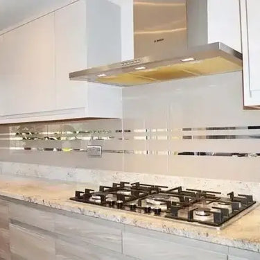 Antelope-Mirror Striped Splashback- Bespoke - CreoGlass®