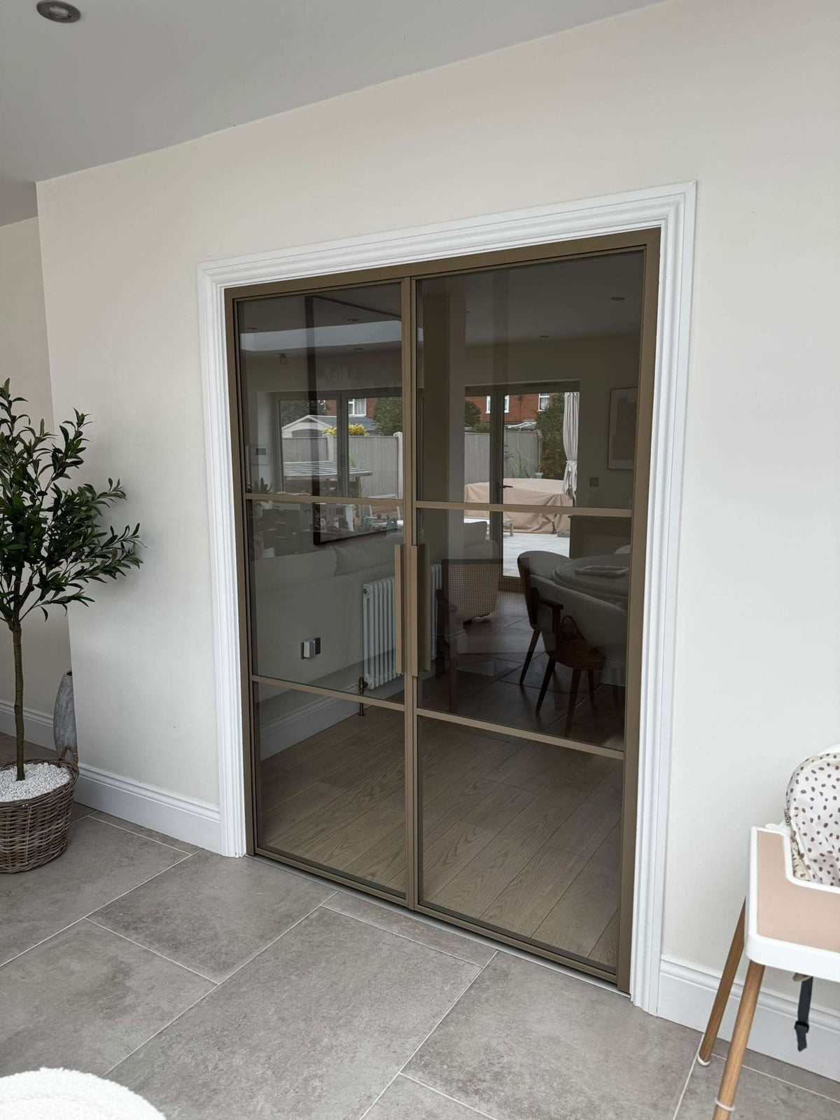 Aspect Frame – Double Hinged Glass Door with Knob and Frame – internal steel and glass door, photo 1