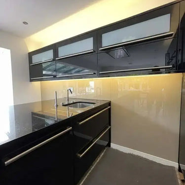 Antelope Colour Glass Splashback - Bespoke - CreoGlass®