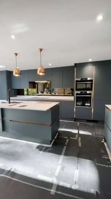 Antique Toughened Mirror - Bronze - splashback - 8 - Bespoke - CreoGlass®
