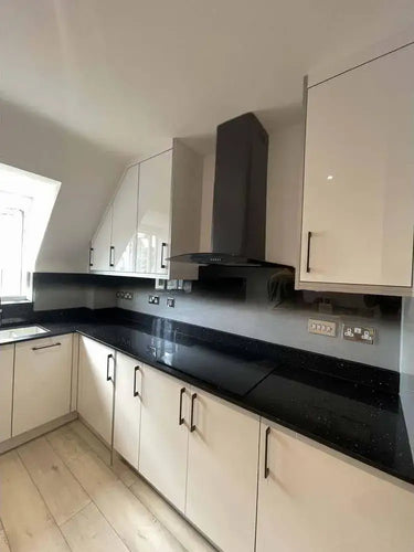Black to White - Gradient - Splashback - Bespoke - CreoGlass®